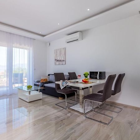 Luxury Apartments Kostrena With Pool 2 Exterior photo